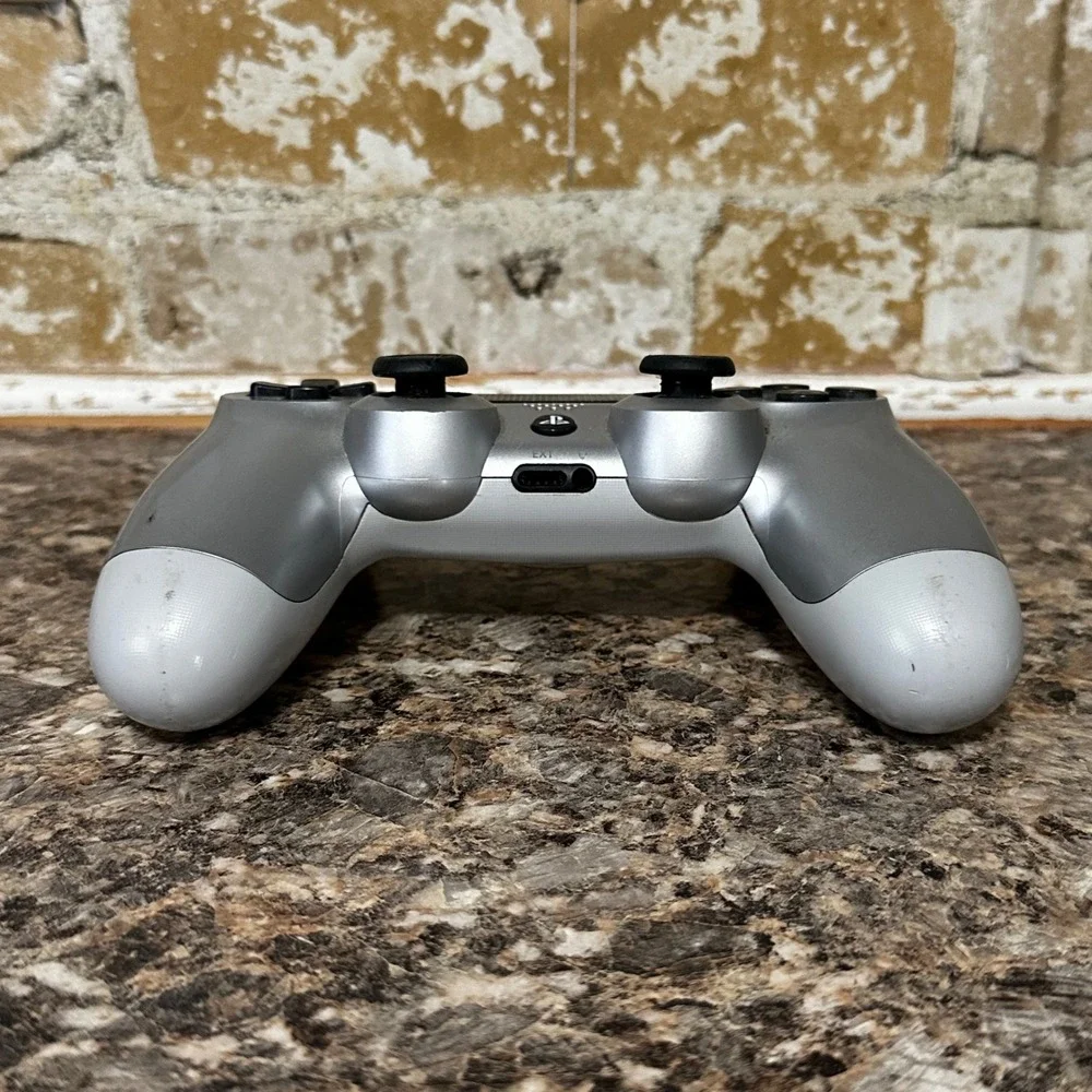 Sony DualShock 4 Controller PS4 One Size Silver Good Wireless Bluetooth